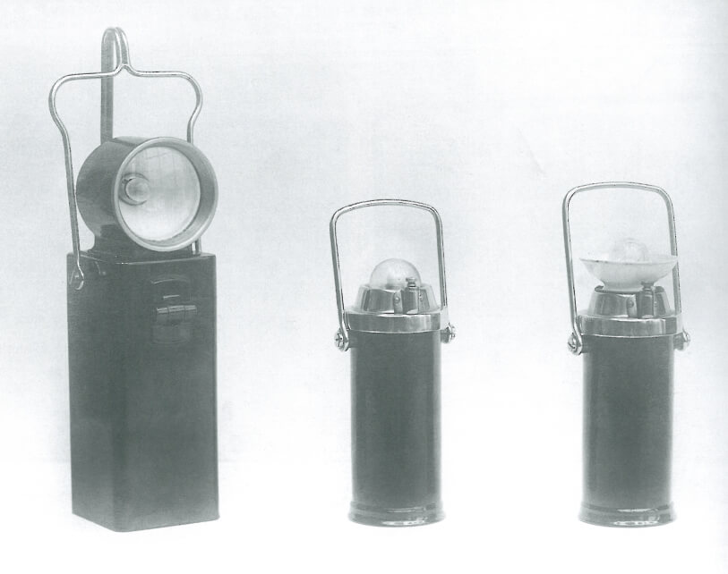 The first miner lamps containing Ni-Cd-batteries are produced